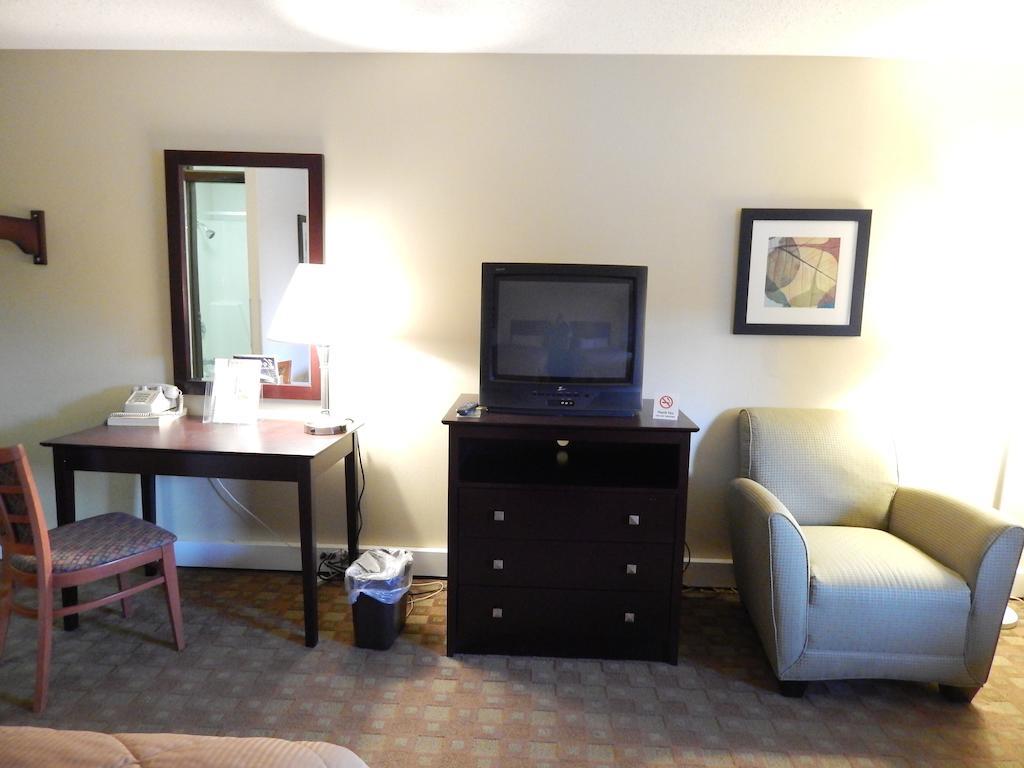 Super 8 By Wyndham White River Junction Ngoại thất bức ảnh